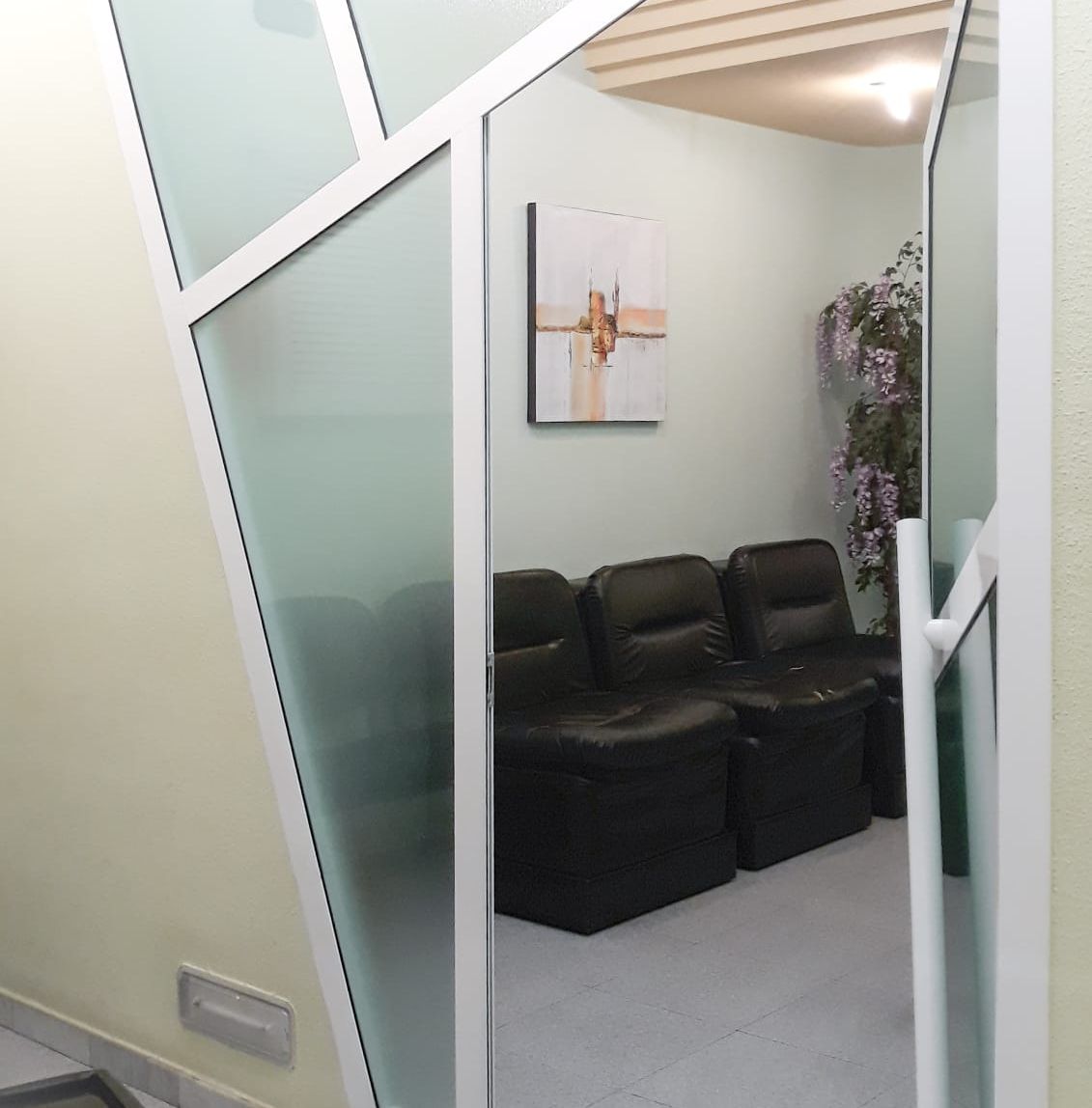 sala espera clínica podología